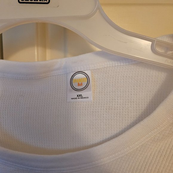 Branded Bull Tee. Looks more like a Snall than XL - Picture 3 of 3